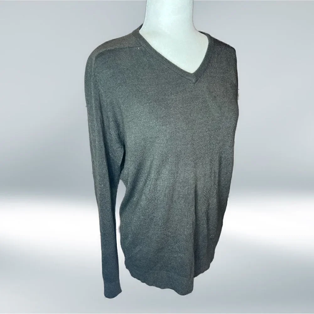 Mark & Spencer v neck knit long sleeved top size Small